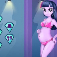 Fynsy's future mom salon Twilight Sparkle