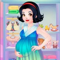 Snow White Pregnancy